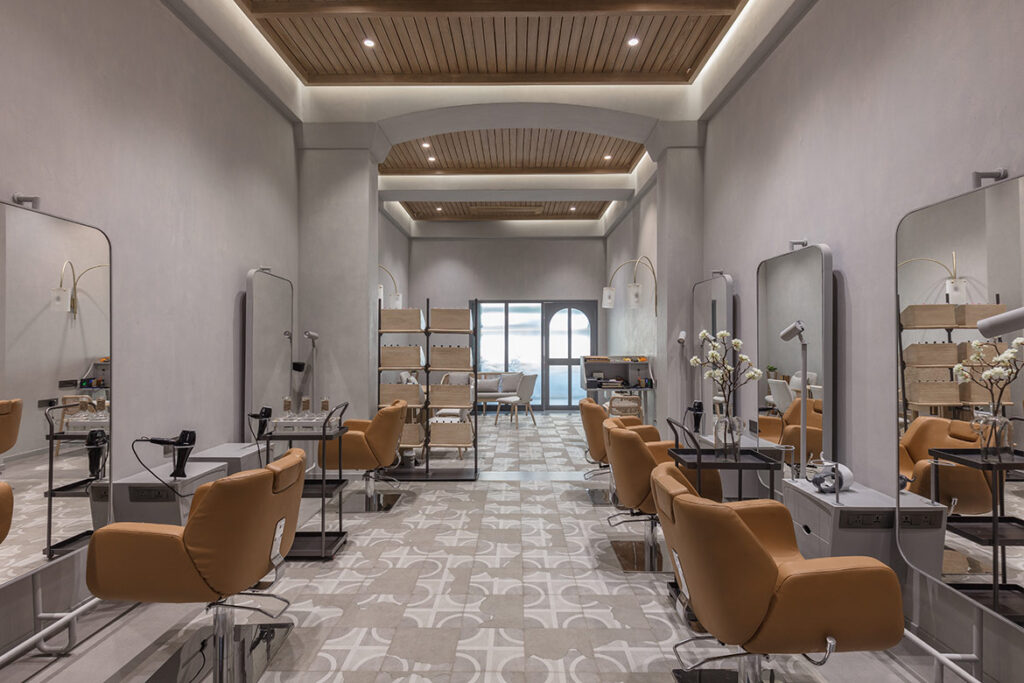 Spotlight Salon